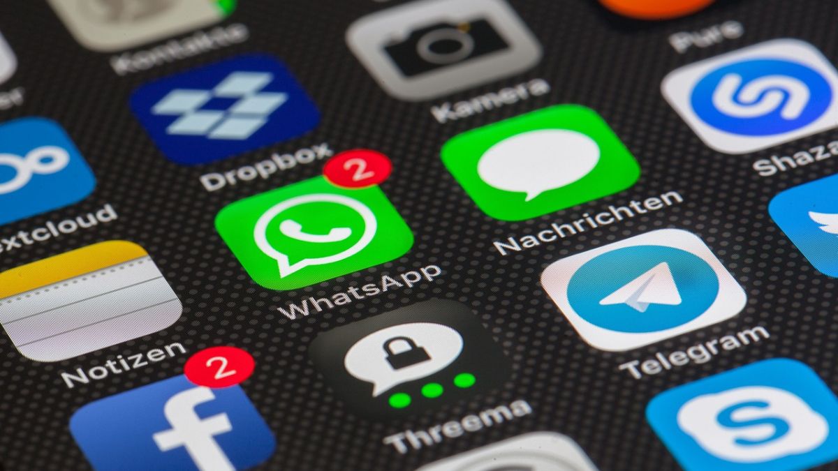 How to Read Deleted WhatsApp Messages on Android and iOS